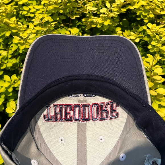 Vintage 90s Y2K Montreal Canadiens Jose Theodore signed strapback hat cap Puma - Picture 13 of 16